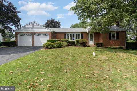 169 Trail Rd, Hershey, PA 17033