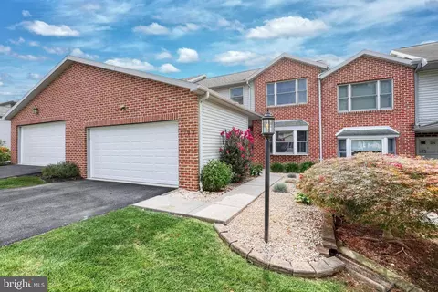2703 Gateway Ct, Harrisburg, PA 17110