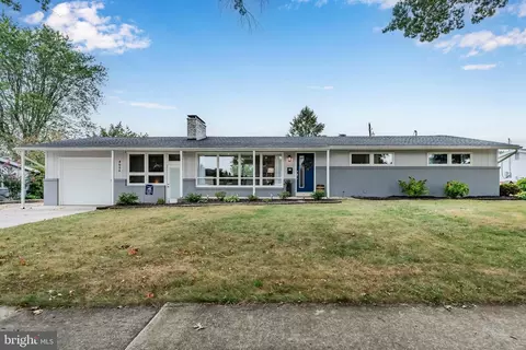 4618 Coventry Rd, Harrisburg, PA 17109