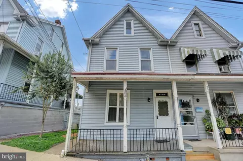 20 N Harrisburg St, Steelton, PA 17113