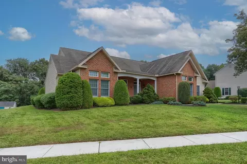 705 Harvest Dr, Harrisburg, PA 17111