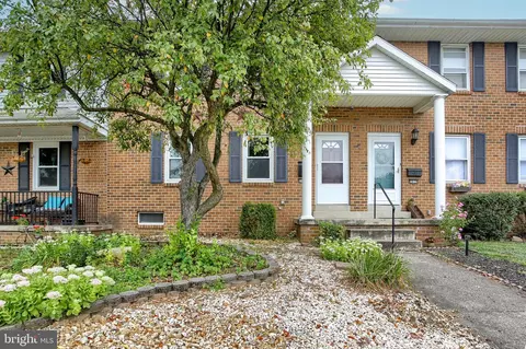 2081 Lexington Ave, Middletown, PA 17057