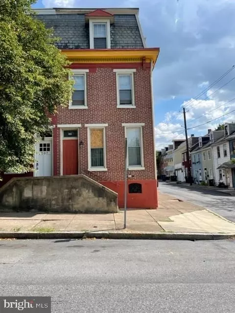 205 Calder St, Harrisburg, PA 17102