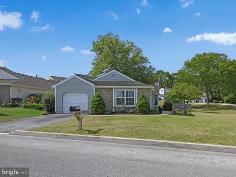 744 N Highlands Dr, Harrisburg, PA 17111