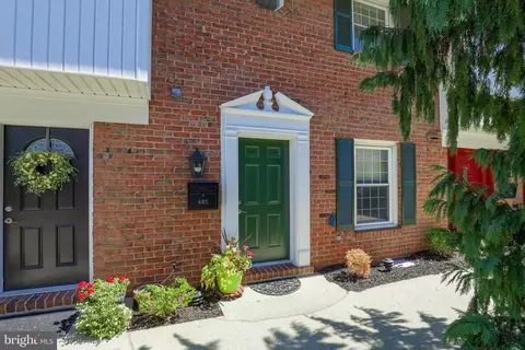 421 W Caracas Ave, Hershey, PA 17033