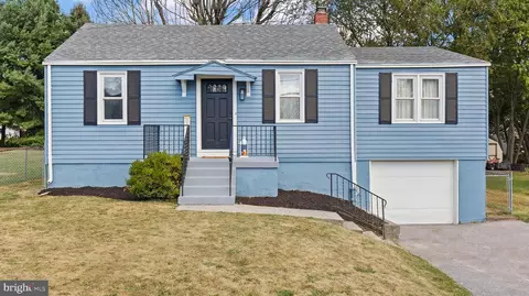 107 Sunset Ave, Harrisburg, PA 17112