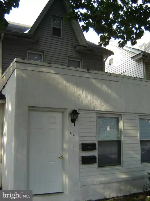 1952 Derry St, Harrisburg, PA 17104