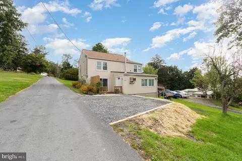 4563 Mountain View Rd, Harrisburg, PA 17110