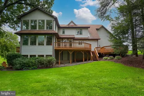 2 Fox Chase Dr, Hershey, PA 17033 photo 8