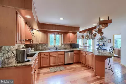 2 Fox Chase Dr, Hershey, PA 17033 photo 32