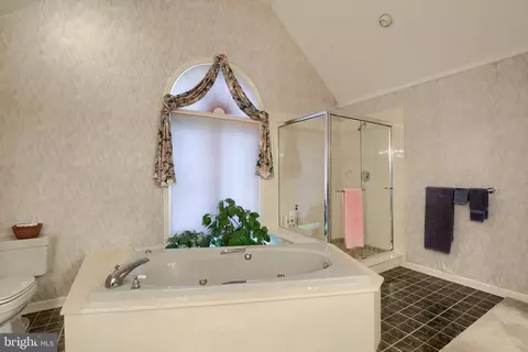 2 Fox Chase Dr, Hershey, PA 17033 photo 23