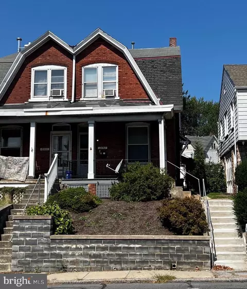 2446 Walnut St, Harrisburg, PA 17103