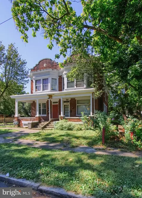 2402 N 5th St, Harrisburg, PA 17110
