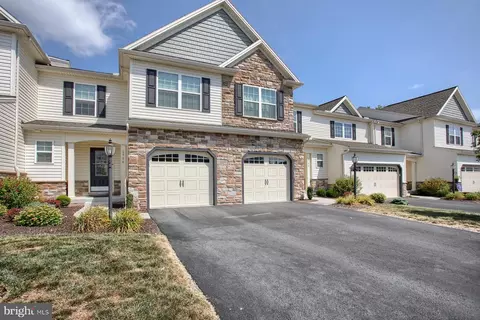 2756 Post Dr, Harrisburg, PA 17112