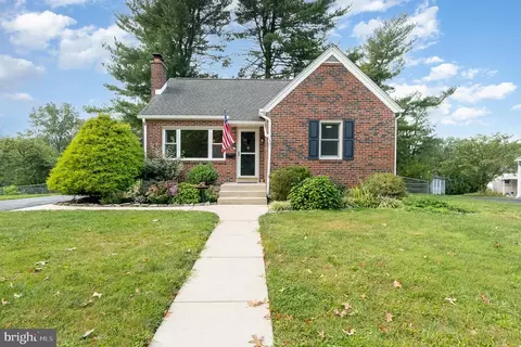 3601 Ridgeway Rd, Harrisburg, PA 17109