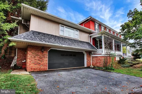 1 N Hanover St, Hershey, PA 17033