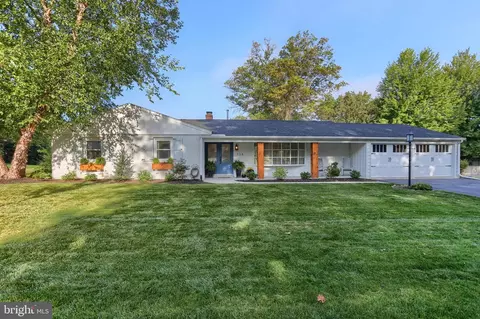 338 Harvey Rd, Hershey, PA 17033