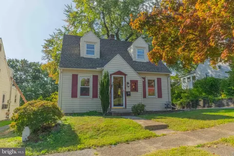 542 Benton St, Harrisburg, PA 17104