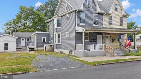 2146 S 2nd St, Steelton, PA 17113