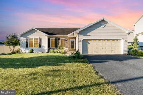 6333 Chatham Glenn Way N, Harrisburg, PA 17111