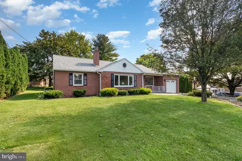 6695 Jonestown Rd, Harrisburg, PA 17112
