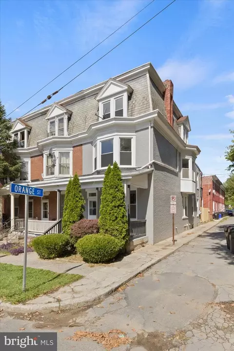 328 Emerald St, Harrisburg, PA 17110