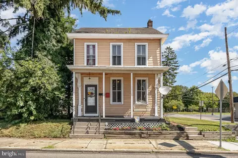 296 2nd St, Highspire, PA 17034
