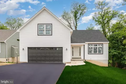 467 Kelker St, Oberlin, PA 17113
