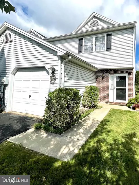 7266 Huntingdon St, Harrisburg, PA 17111