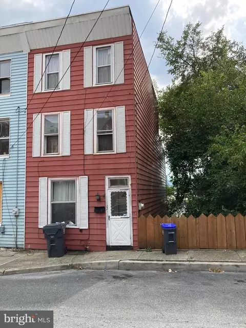 22 S 3rd St, Steelton, PA 17113