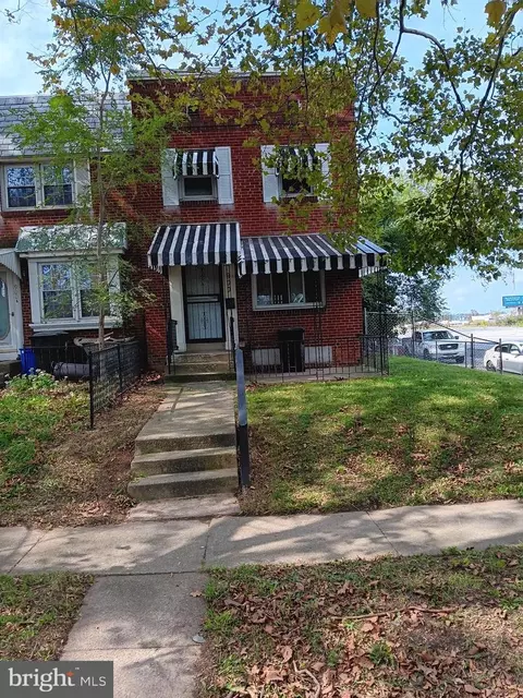 900 S 16th St, Harrisburg, PA 17104