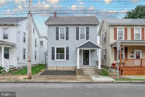 413 2nd St, Highspire, PA 17034