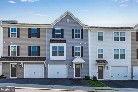 140 Carleigh Ln, Harrisburg, PA 17112