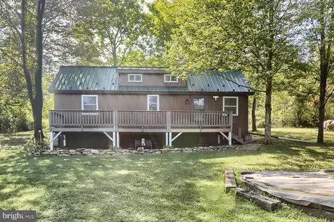 350 Machamer Ave, Lykens, PA 17048