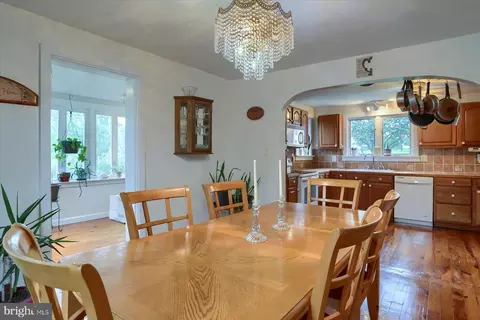 1225 E Derry Rd, Hershey, PA 17033 photo 9