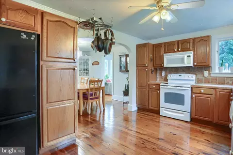 1225 E Derry Rd, Hershey, PA 17033 photo 7