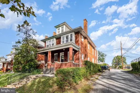 1424 Verbeke St, Harrisburg, PA 17103