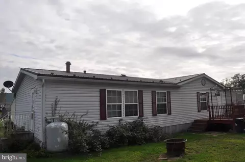 18 Junction Rd, Millersburg, PA 17061