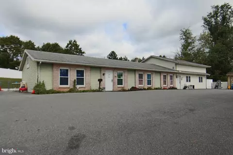 455 N Cedar Ave, Middletown, PA 17057