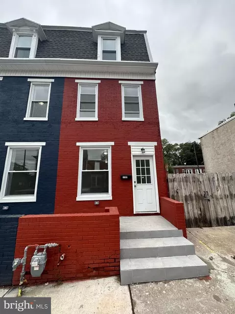 1702 12 Walnut St, Harrisburg, PA 17103