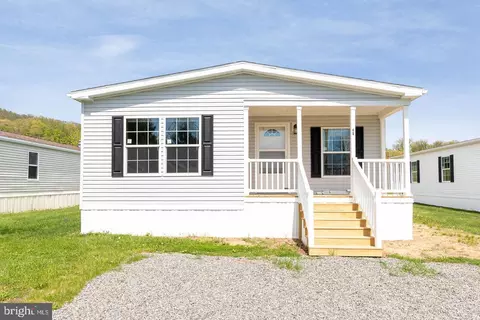 30 S Elmer Ave, Halifax, PA 17032