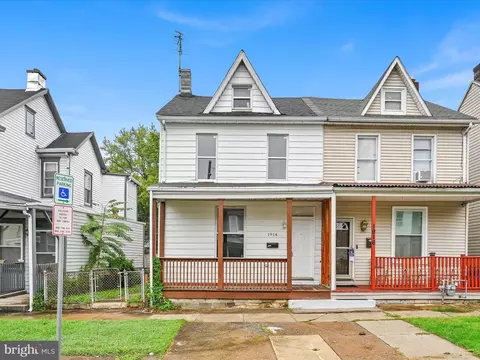 1914 Forster St, Harrisburg, PA 17103