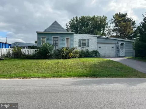 6303 Pine St, Harrisburg, PA 17112