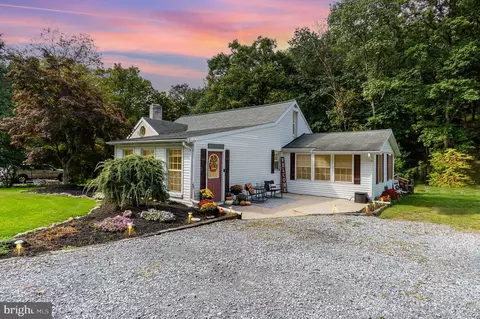 1701 Mountain Rd, Dauphin, PA 17018