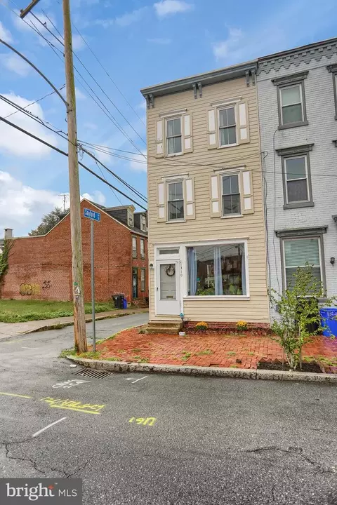 1310 Green St, Harrisburg, PA 17102
