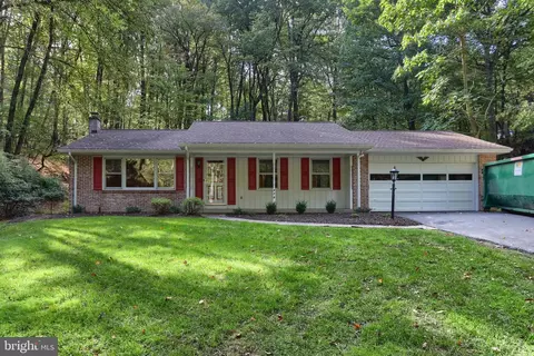 478 Hilltop Rd, Hummelstown, PA 17036