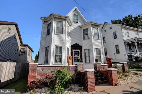 322 Armstrong St, Halifax, PA 17032