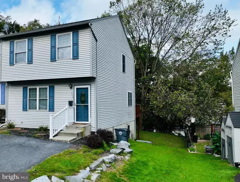 406 Jessamine Ave, Harrisburg, PA 17113
