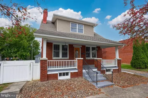 3160 Pennwood Rd, Harrisburg, PA 17110