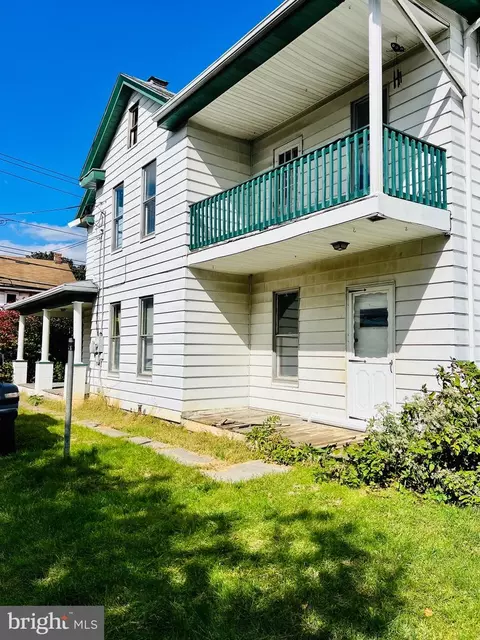432 E Derry Rd, Hershey, PA 17033 photo 4